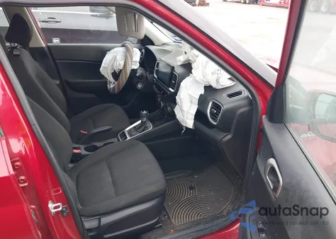 2021 Hyundai Venue Se from USA, damaged, VIN KMHRB8A33MU070367